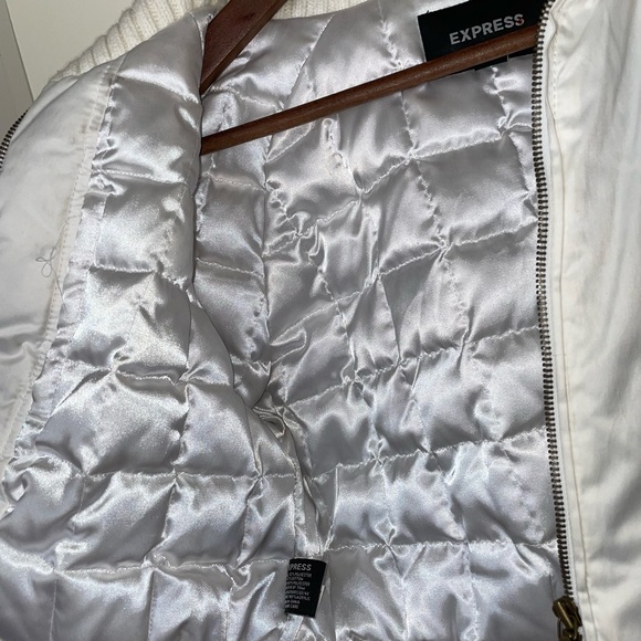 Express Jacket - Picture 2 of 4